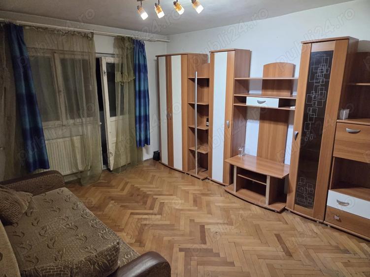 Proprietar vand apartament cu 1 camera, decomandat - 2