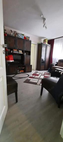 Vand apartament 2 camere semidecomandat 82000 - 8