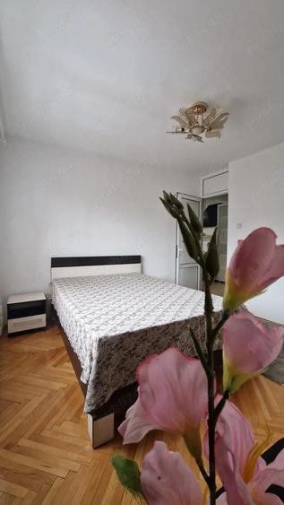 Proprietar, inchiriez apartament deosebit cu 2 camere, zona foarte buna - 8