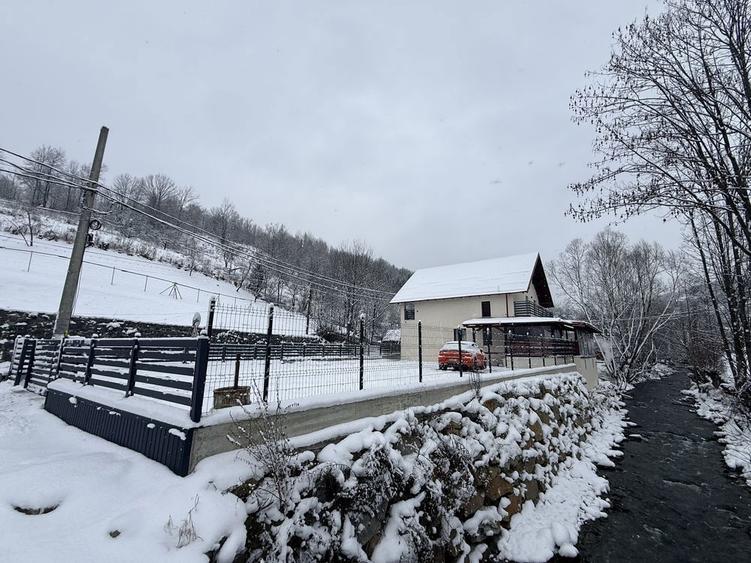 Casa/Pensiune la cheie - 8