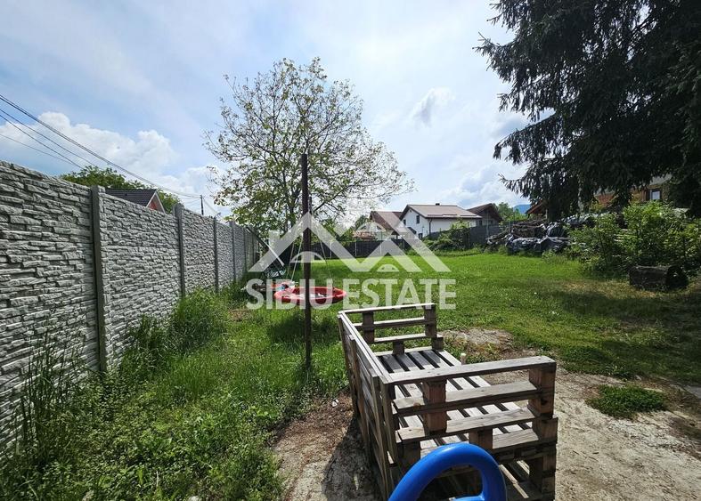 Casă individuală cu 6 camere cu Canalizare în Exterior Sud