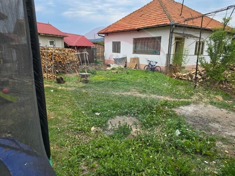 Comision 0! Casa din inima Subcarpatilor -- comuna Cislau, teren 5000mp - 8