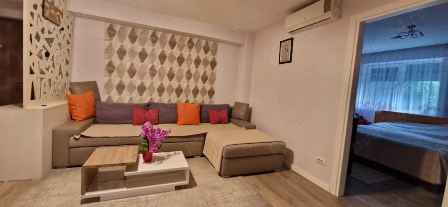 Vand apartament decomandat 3 camere - 4