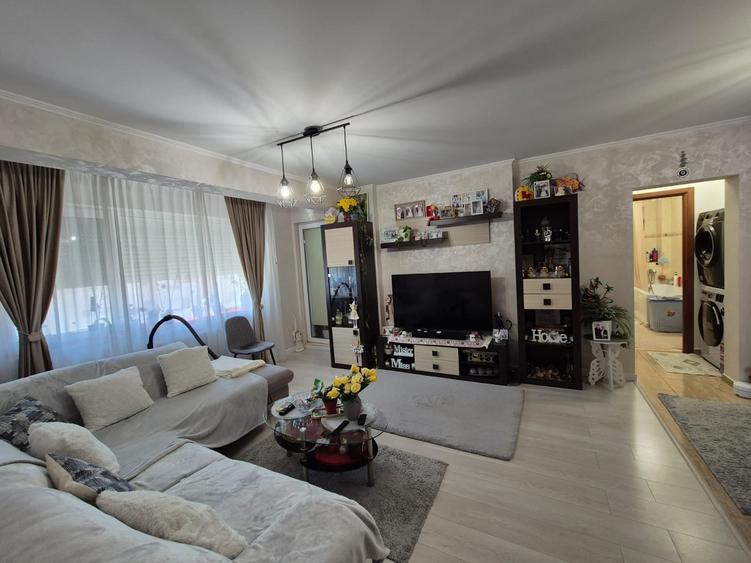 KAMSAS - LIDL 2 CAMERE DECOMANDATE 56 MP. RENOVAT MOBILAT 109.000 EURO - 1