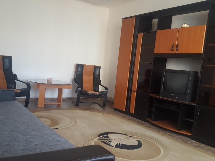 3 cam decomandat amenajat Centrala Clima 2 bai 2 balcoane Complet Mobilat  Utila - 1