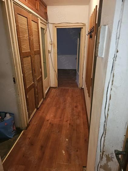 Proprietar vand apartament pentru investitie - 1