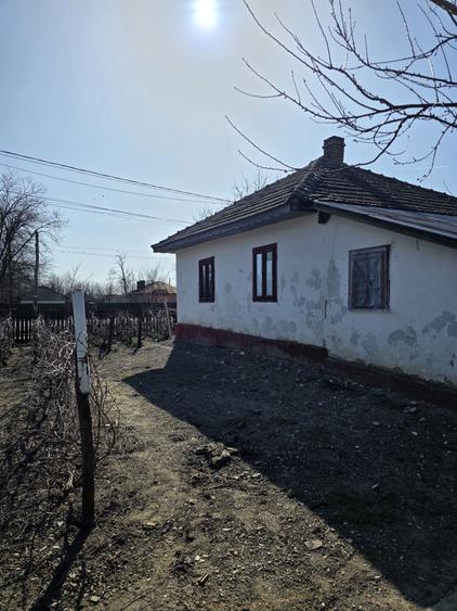 Casa batranesc de vanzare comuna Dragos Voda Calarasi - 1