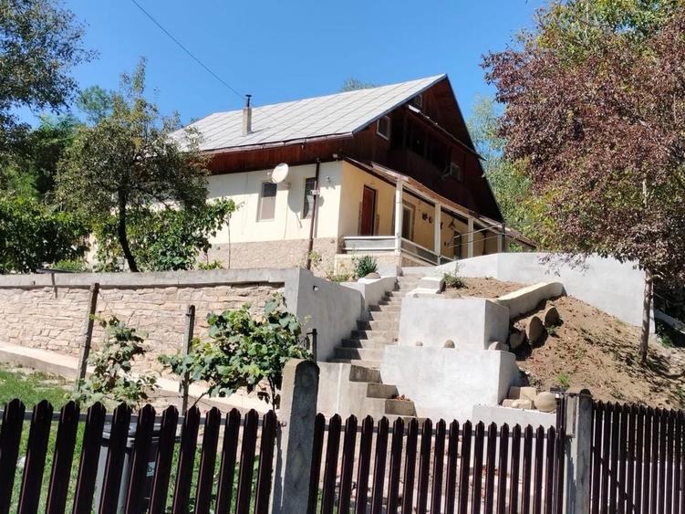 Casa de vanzare P+M in Bozioru, Jud Buzau Teren 3764mp - 3