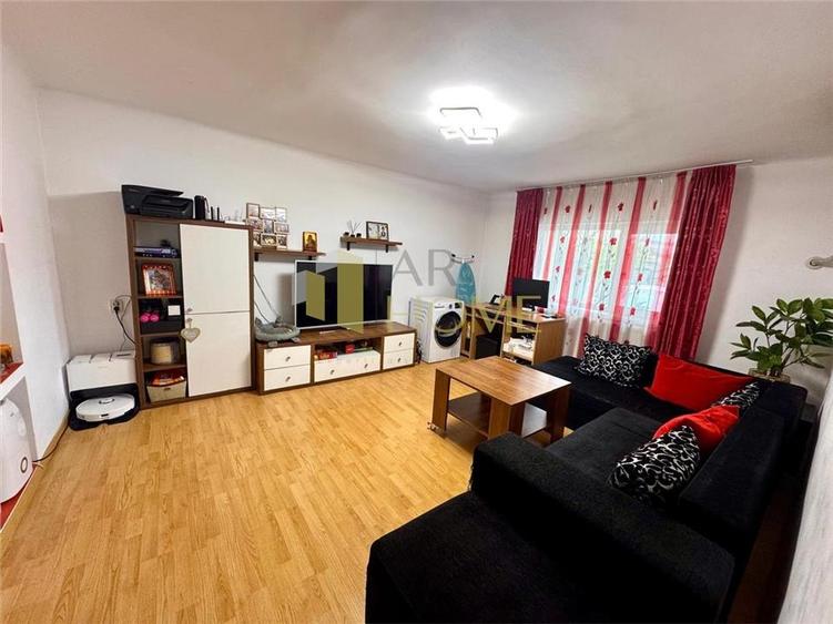 Vanzare apartament in casa, curte proprie, Ploiesti, zona centrala. - 2