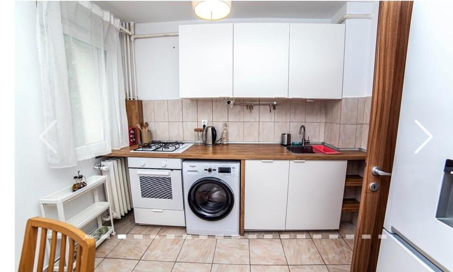 Apartament 3 camere renovat langa parc si metro - 1