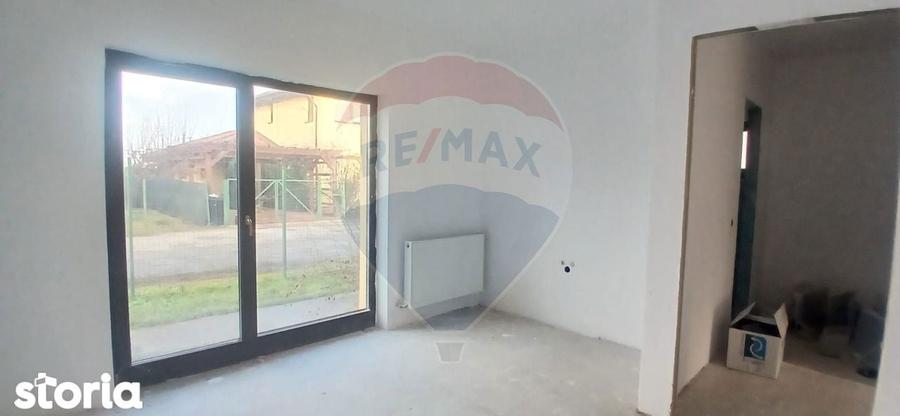 Vila 4 camere de vanzare Crevedia cartier privat 454mp teren - 7
