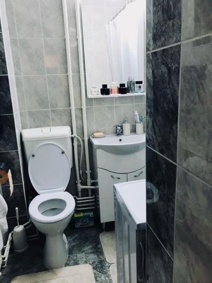 Apartament cu 2 camere decomandat în Cornișa