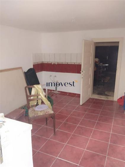 Casă cu 6 camere cu Teren 600 Mp în Păulești