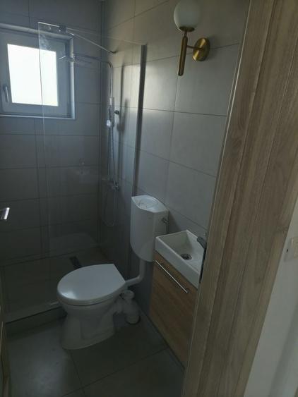 Casă cu 3 camere în Lumina