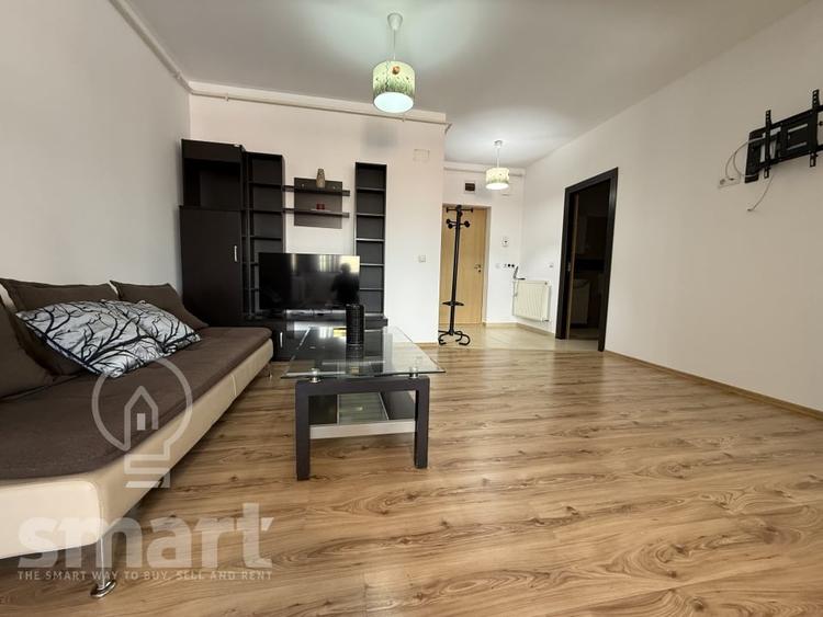 Apartament cu 2 camere semidecomandat, mobilat în Florești