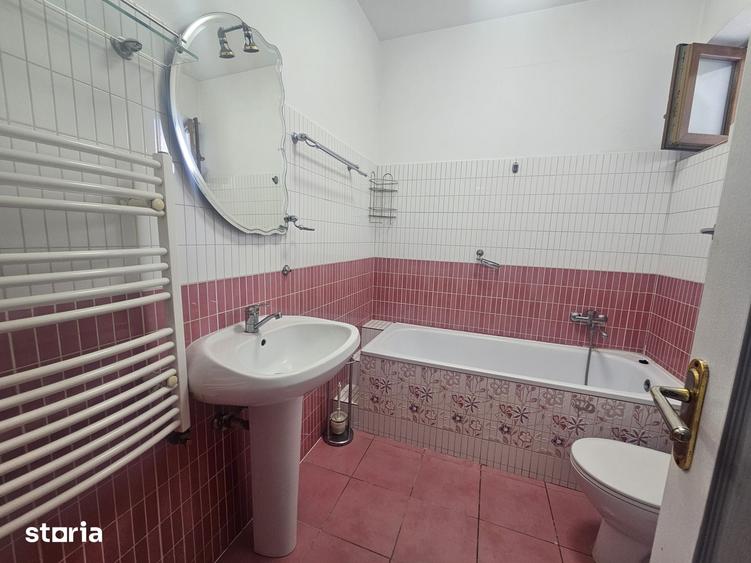 Apartament cu 2 camere decomandat în Burdea