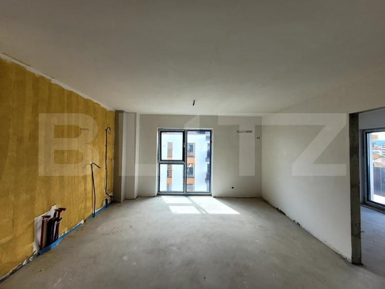 Apartament cu 3 camere decomandat în Între Lacuri