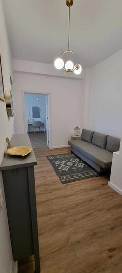 Apartament cu 2 camere decomandat în Exterior Vest