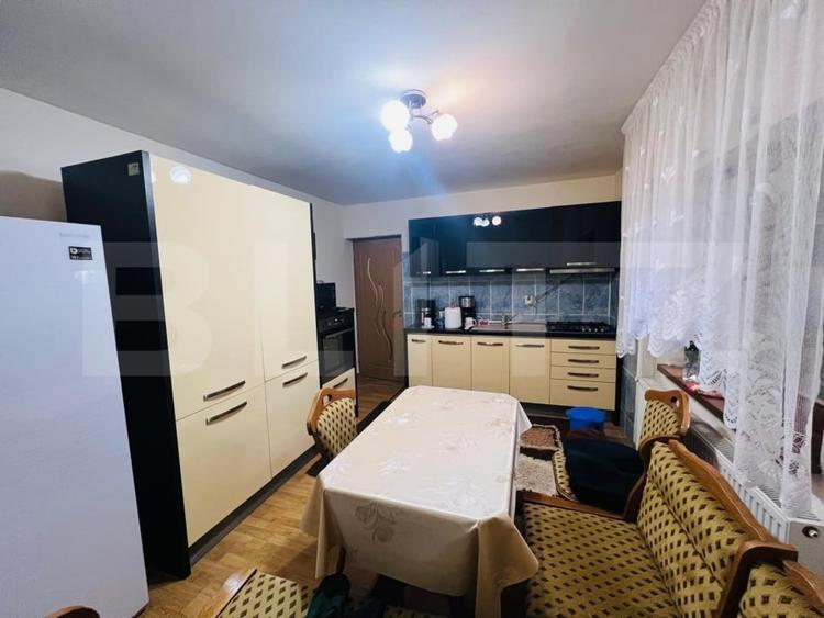 Casă individuală cu 4 camere cu Canalizare în Malu Mare