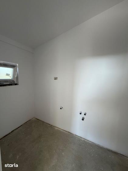Casă cu 3 camere cu Teren 358 Mp în Moșnița Nouă