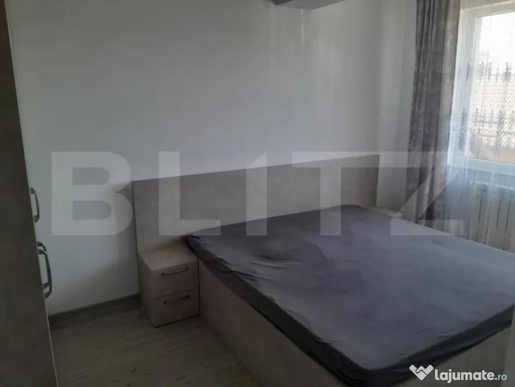 Apartament cu 3 camere semidecomandat în Obcini