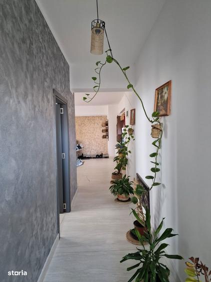 Se ofera spre vanzare apartament spatios cu 3 camere, loc de parcare - 6