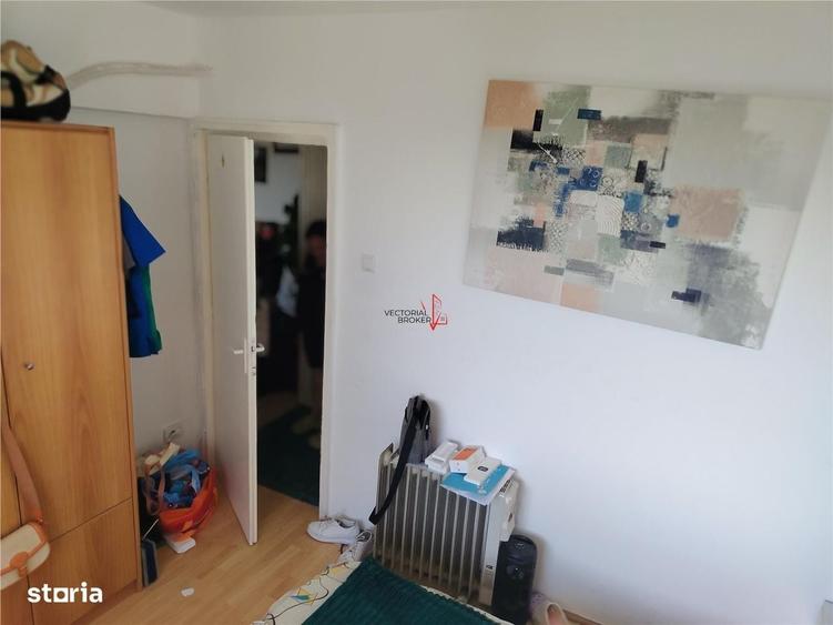 Apartament cu 2 camere semidecomandat în Iancului