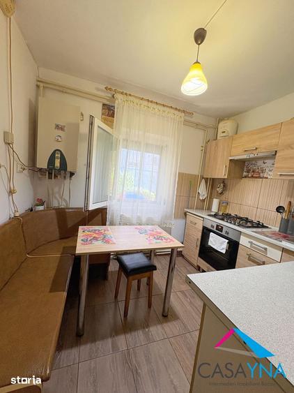 Apartament cu 3 camere decomandat în Mioriței
