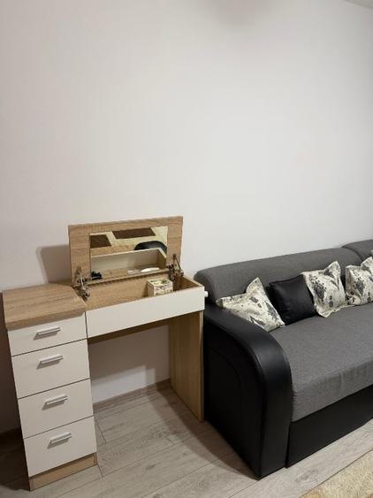Apartament cu 2 camere decomandat, mobilat în 9 Mai