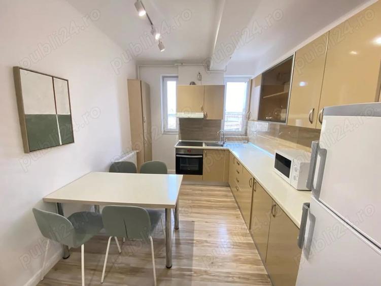 Apartament cu 3 camere decomandat în Intim