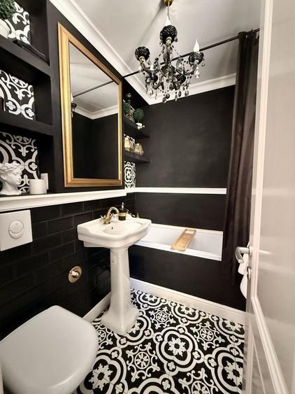Apartament cu 3 camere decomandat în Palat