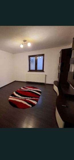 Casă individuală cu 2 camere cu Teren 100 Mp în Schei