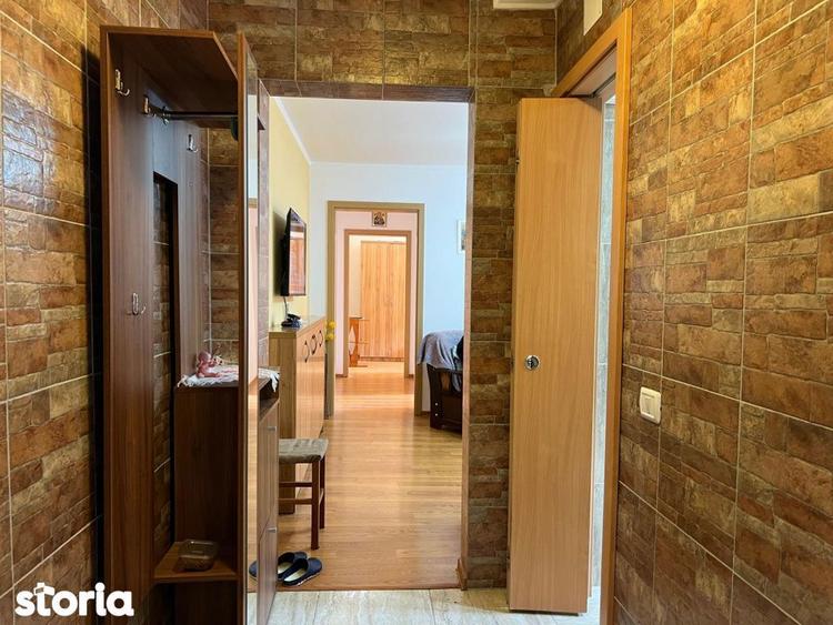 Apartament cu 3 camere, mobilat în Tomis Nord