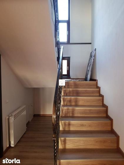 Vila Milostea cu 3070 mp teren ?i vedere spre Varful Ranca - 10