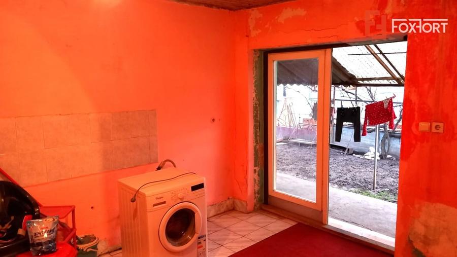 Casa individuala + hala de vanzare in Grabat - 17