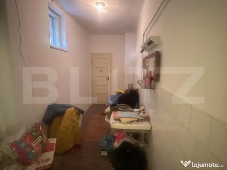 Casa de locuit, 252 mp cu 842 mp teren, zona Titulescu - 2