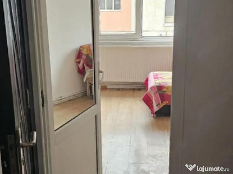 Garsoniera - zona Noua - 2