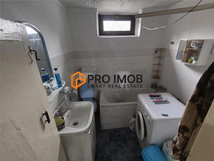 Casă individuală cu 3 camere cu Canalizare în 1 Decembrie