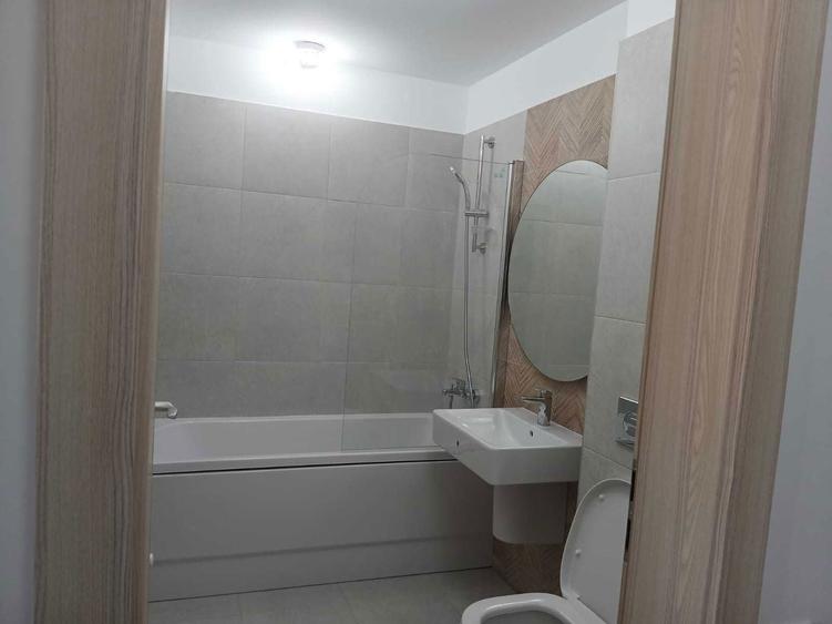 Inchiriez garsoniera Urban Plaza - 4