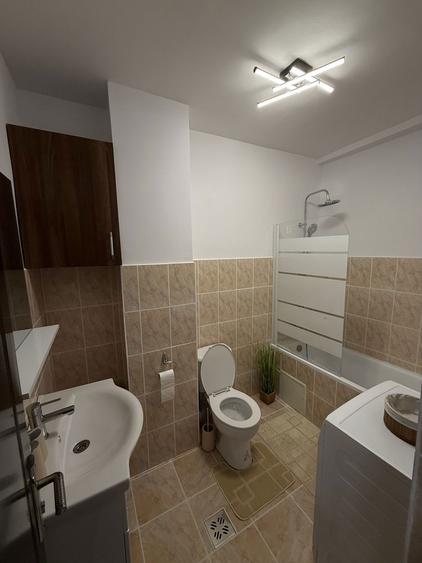 Garsoniera decomandata 45 m2 + loc de parcare - 5