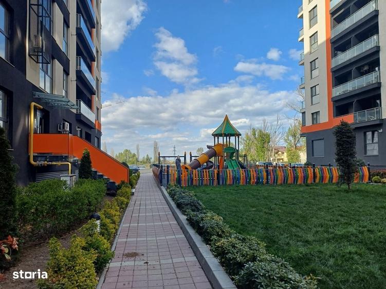 Apartament cu 3 camere decomandat în Energia
