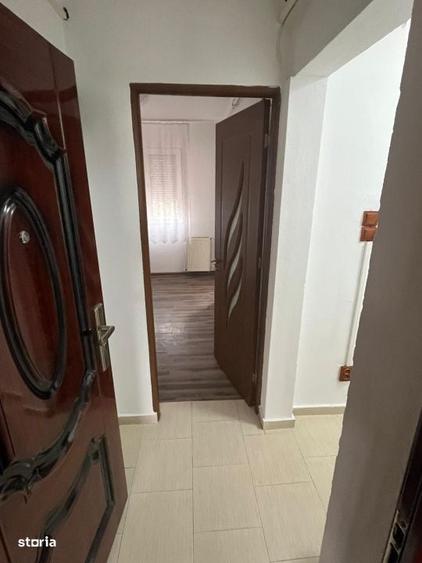 Oferim spre vanzare apartament recent renovat 2 camere-Zona Aleea Narc - 3