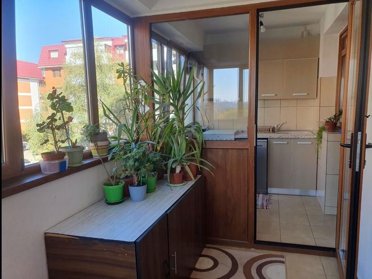 Inchiriez apartament mobilat 2 camere metrou - 8