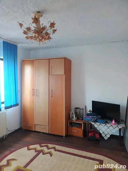 Vand apartament semidecomandat cu doua camere - 2