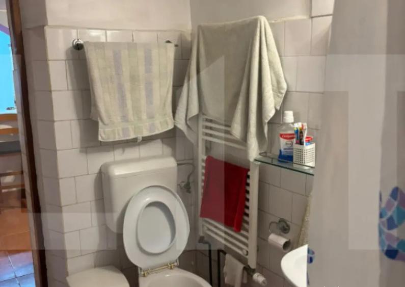 Casa in Iratosu cu teren, apa curenta, centrala termica , - 2