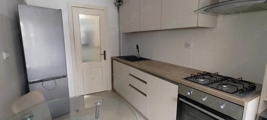 Inchiriez apartament zona centrala cu loc de parcare - 4