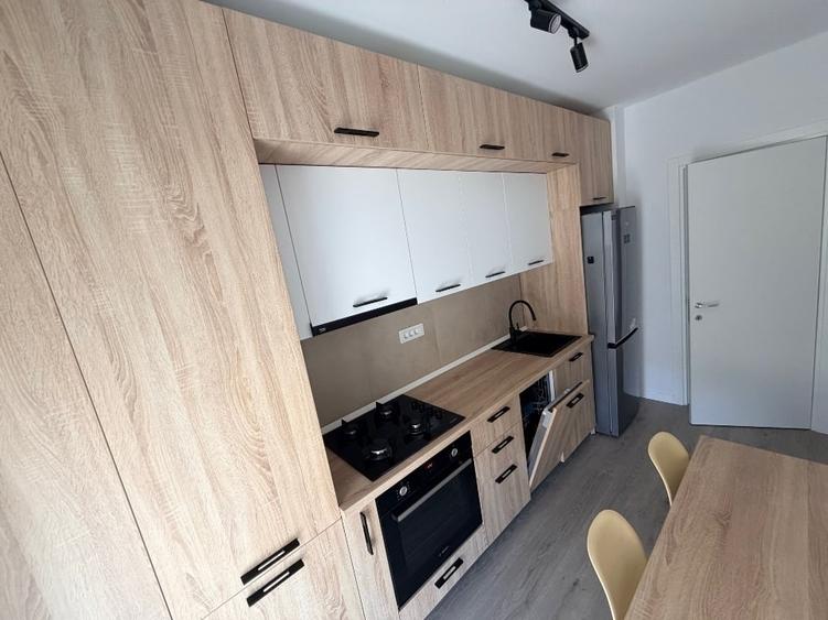 Apartament cu 2 camere decomandat, mobilat în Theodor Pallady