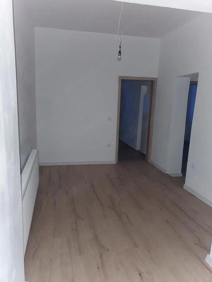 Apartament 3 camere la curte - 3