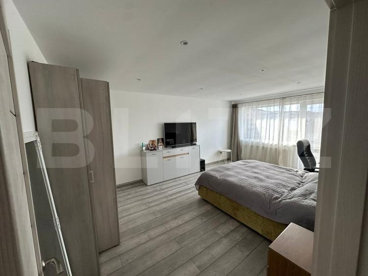 Apartament cu 3 camere, mobilat si utilat, garaj inclus in pret, zona Florilor - 5