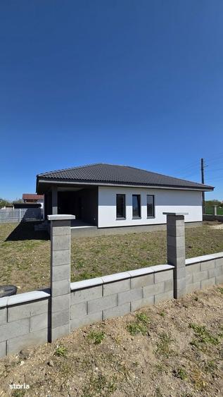 Casa noua de vanzare in Lazuri semifinisata - 13